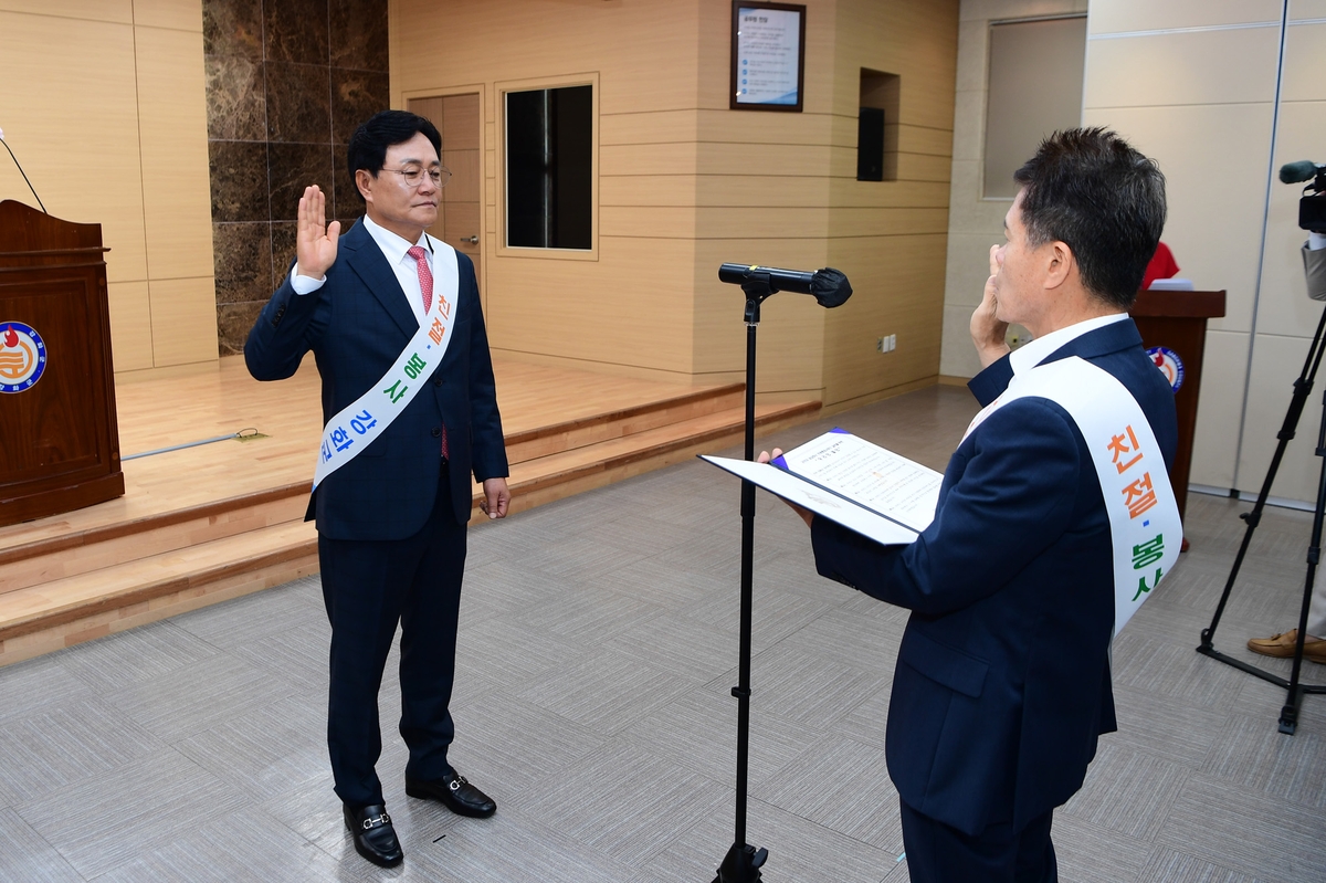 박용철 강화군수, 직원조회서 