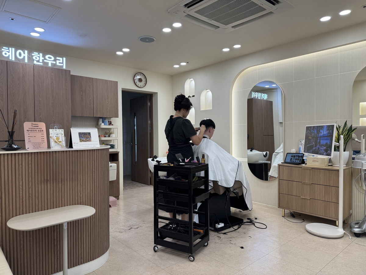 개소 2주년 맞은 서초구 '헤어 한우리', 장애인 맞춤 서비스로 인기