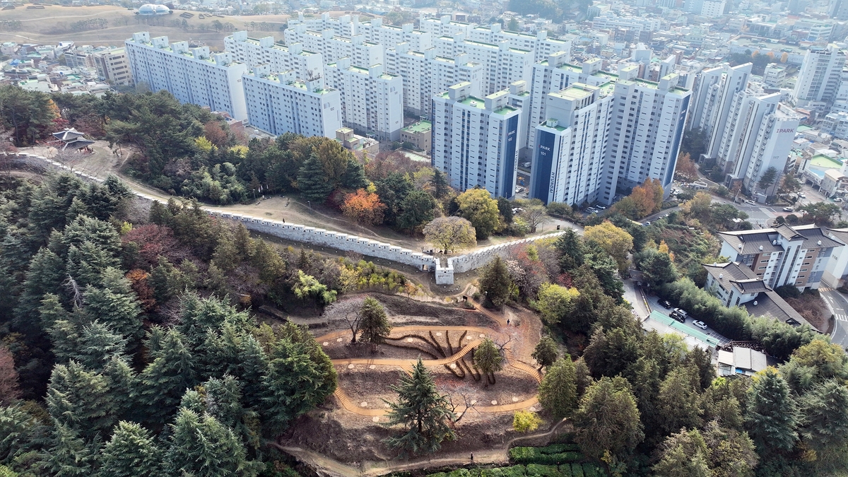 동래사적공원 무단 경작지, '무궁화 동산'으로 탈바꿈