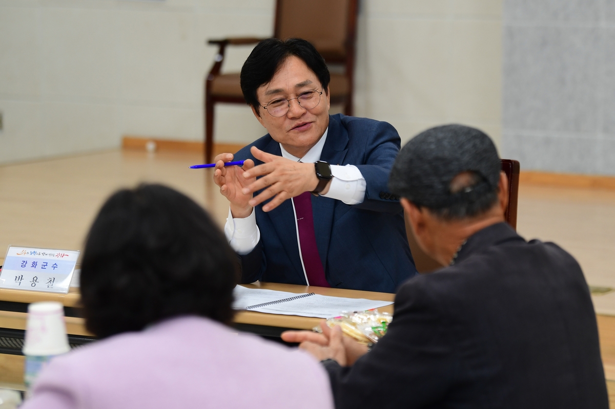 강화군, 새해 맞아 '주민과의 대화' 시작…현장에서 답 찾는다