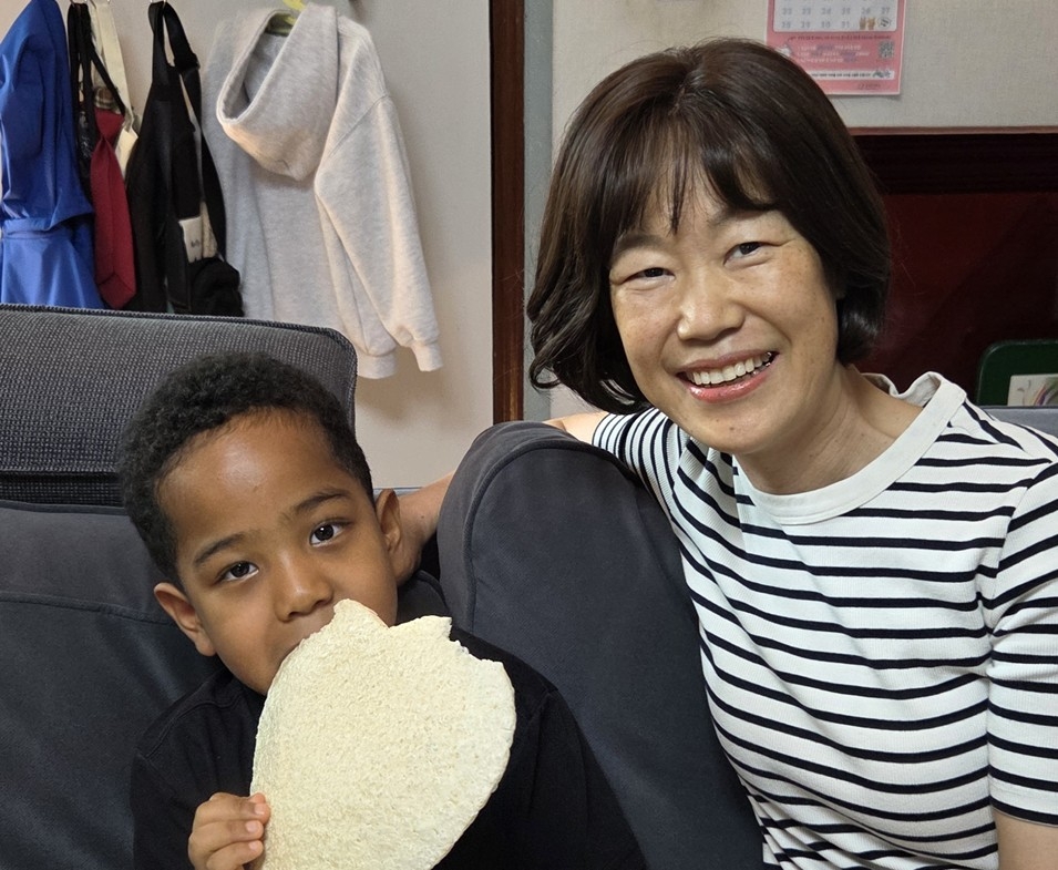 이든(가명·7)이와 위윤미(55)씨