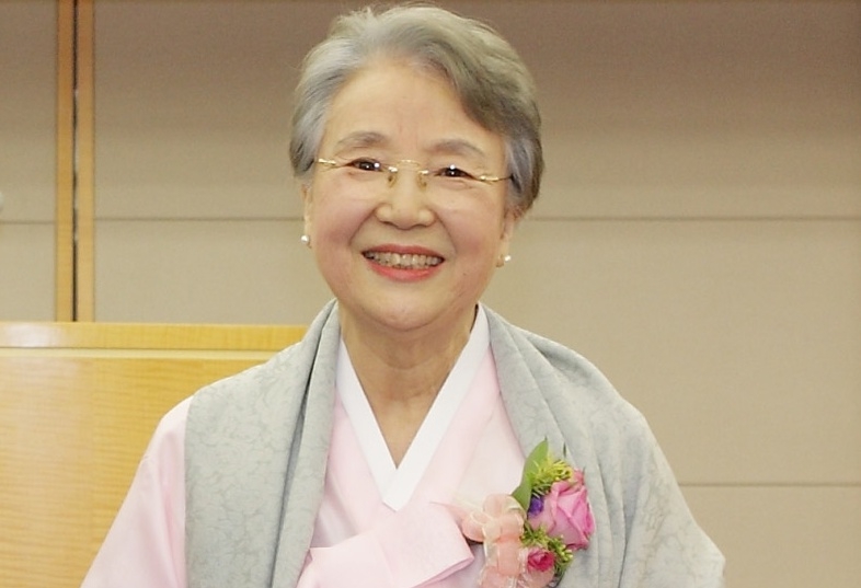 2010년 '김재익 장학기금 협약식' 당시의 고인
