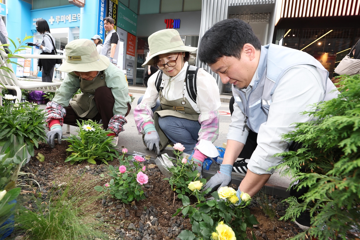강남대로 가드닝 모습