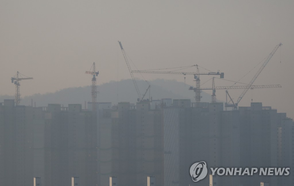 건설현장 타워크레인