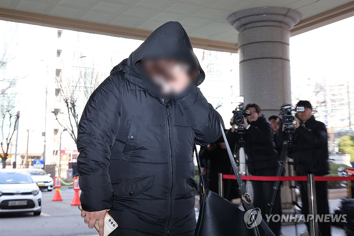 포르쉐 운전자에 약물 건넨 전직 간호조무사 구속심사
