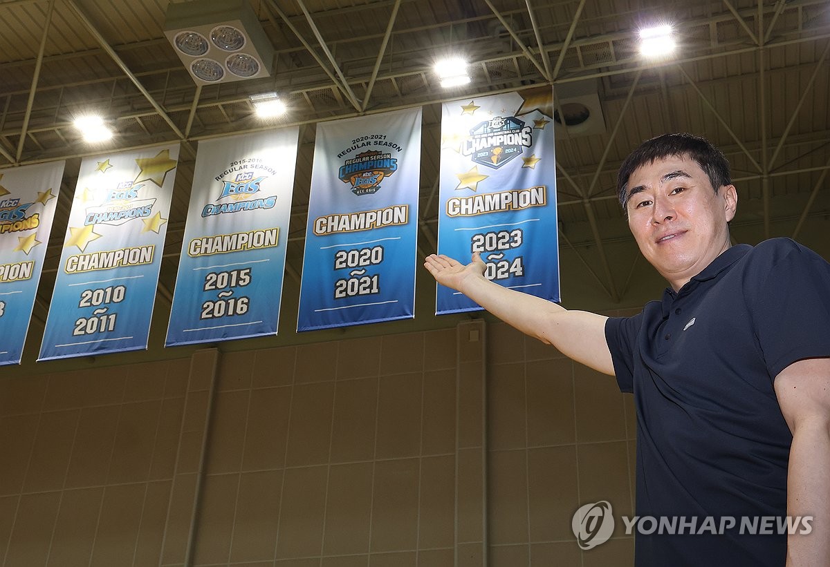 '여기가 새 우승 현수막 붙을 자리'