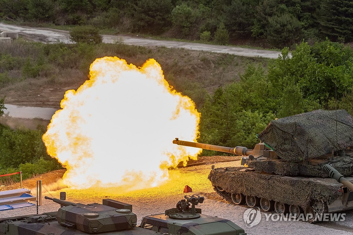 불꽃 내뿜는 K2 전차