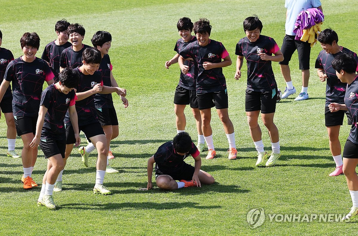 즐겁게 훈련하는 내고향여자축구단