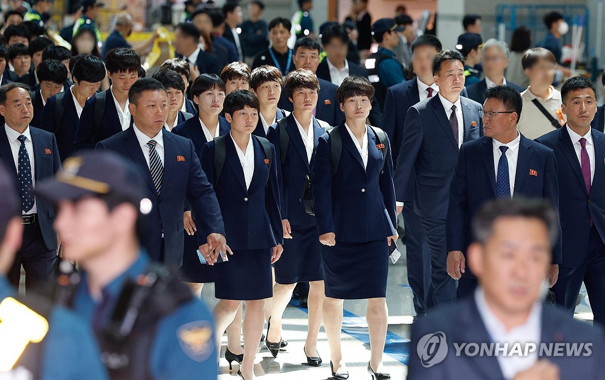 출국하는 내고향여자축구단