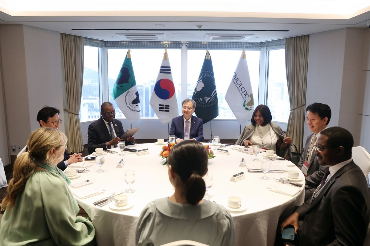조현, 아프리카 국제기구 수석대표들과 조찬
