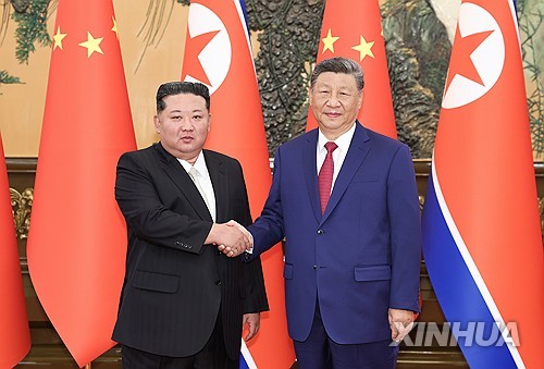 김정은 북한 국무위원장과 시진핑 중국 국가주석