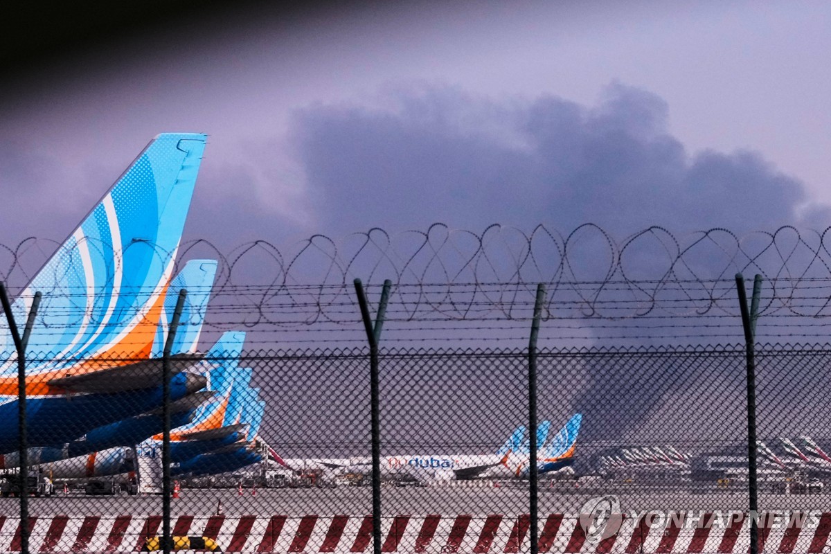 이란의 공격을 받은 두바이국제공항(3월16일)