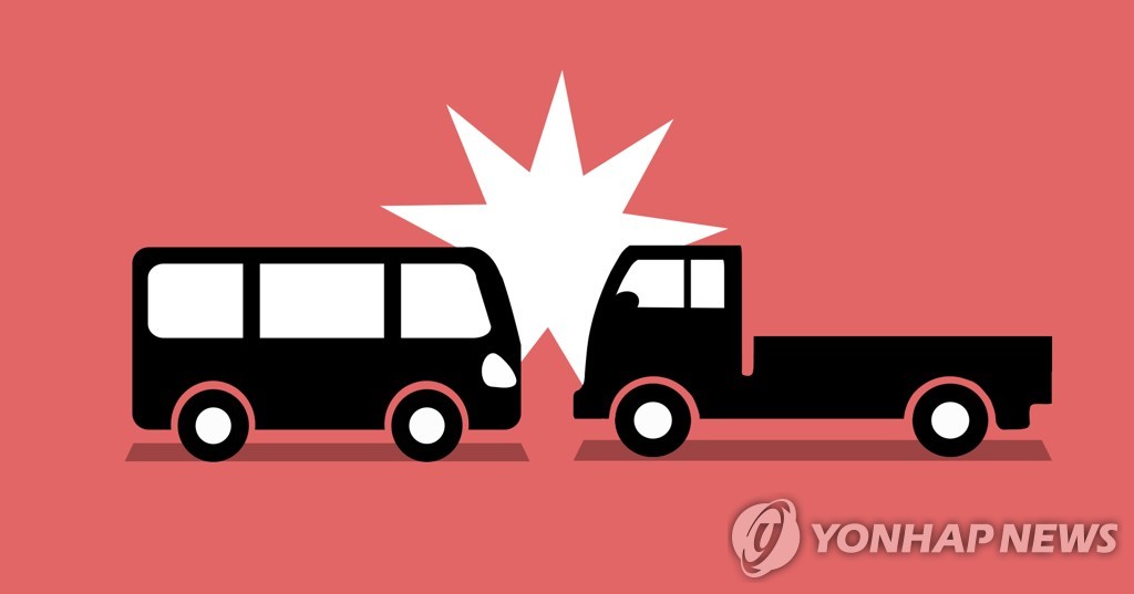 RV - 트럭 교통사고 (PG)