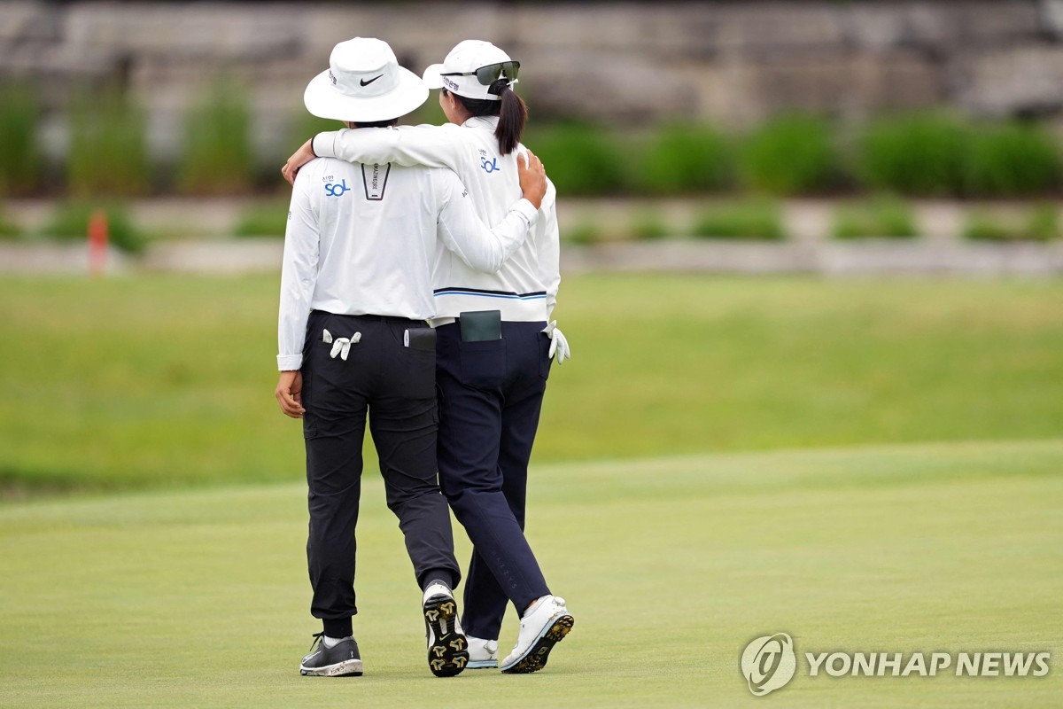 공동 3위를 차지한 임진희와 이소미