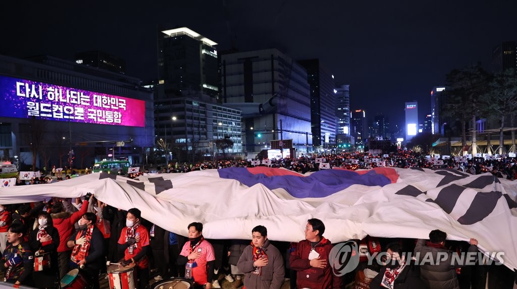 광장의 태극기