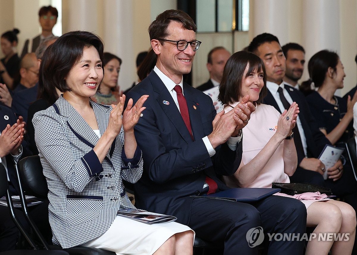 김혜경 여사, 한불수교 140주년 행사 참석