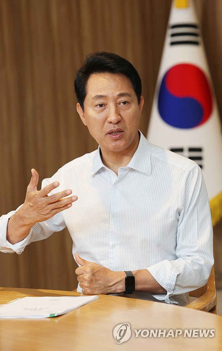 연합뉴스와 인터뷰하는 오세훈 시장