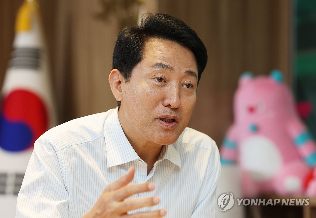 연합뉴스와 인터뷰하는 오세훈 시장