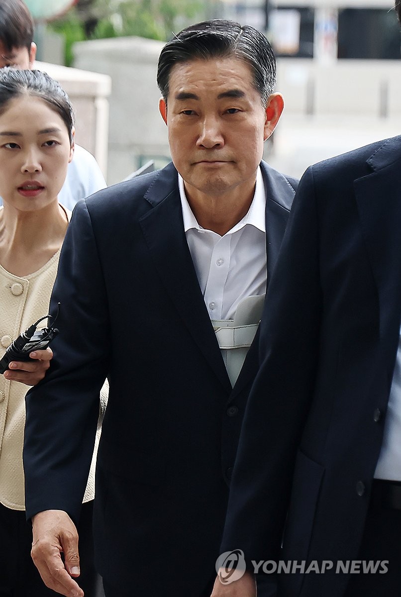 신원식 전 국가안보실장, 2차 종합특검 출석