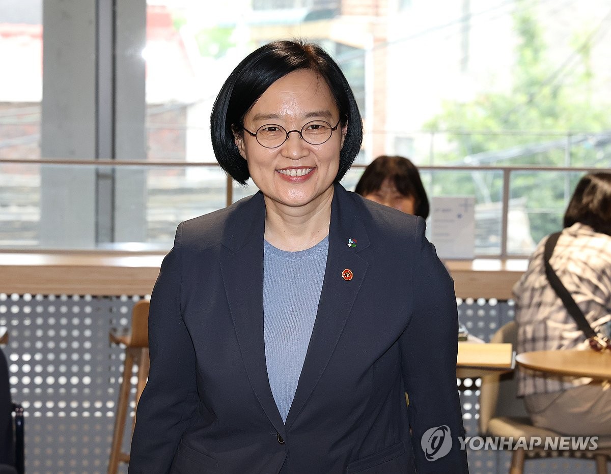 AI행정 실무공직자 간담회 참석하는 한성숙 총리 후보자