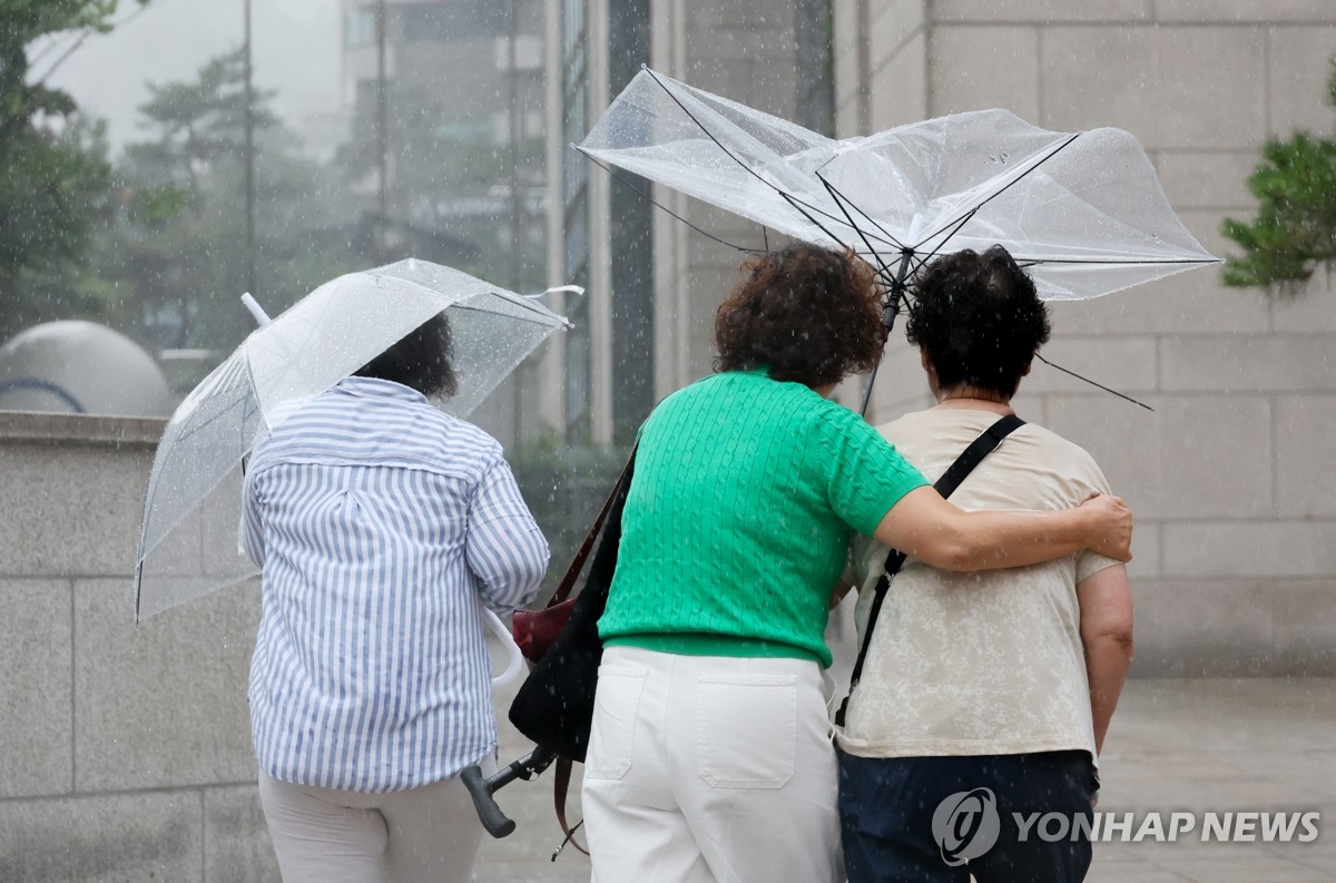 비 내리는 서울