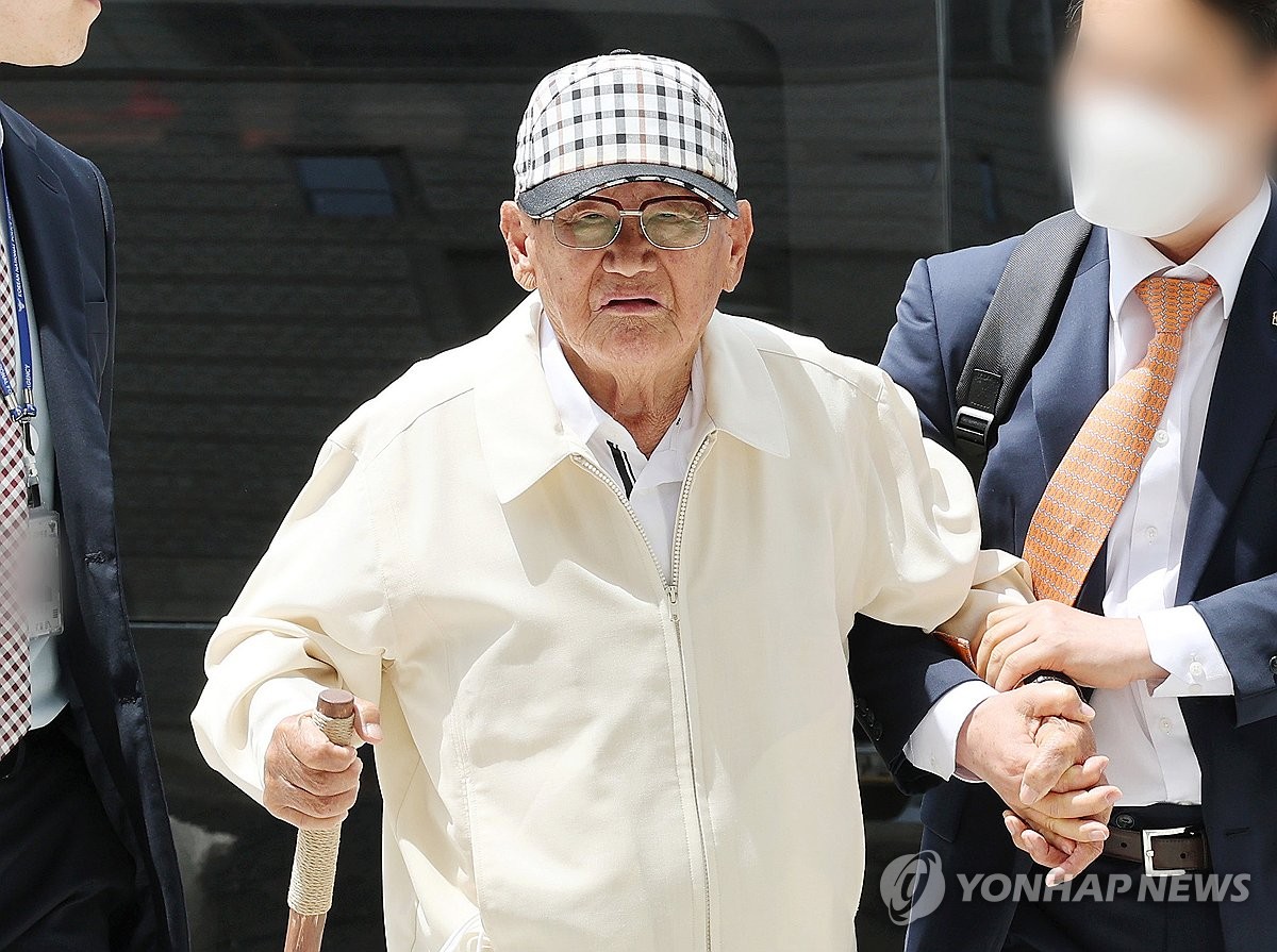영장실질심사 출석하는 이만희 신천지 총회장