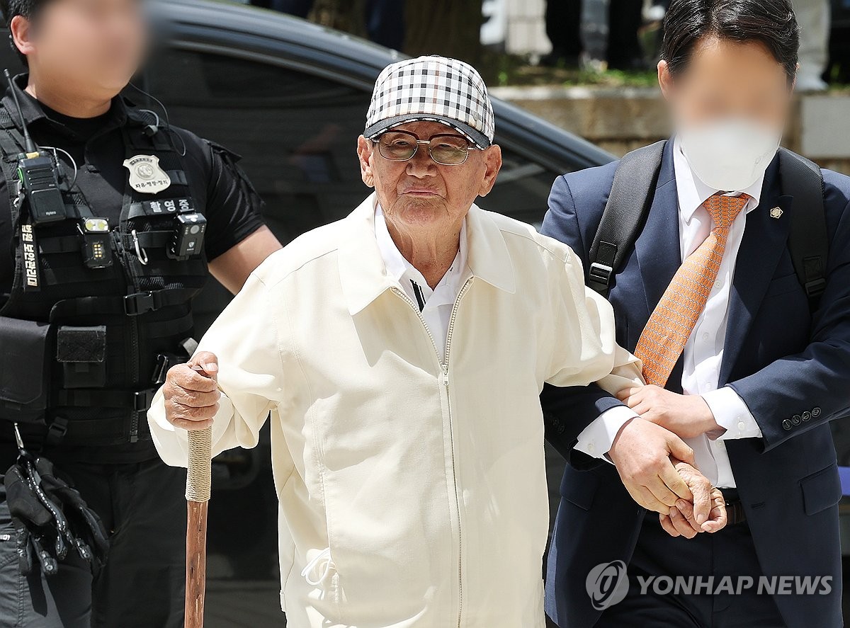 영장실질심사 출석하는 이만희 신천지 총회장