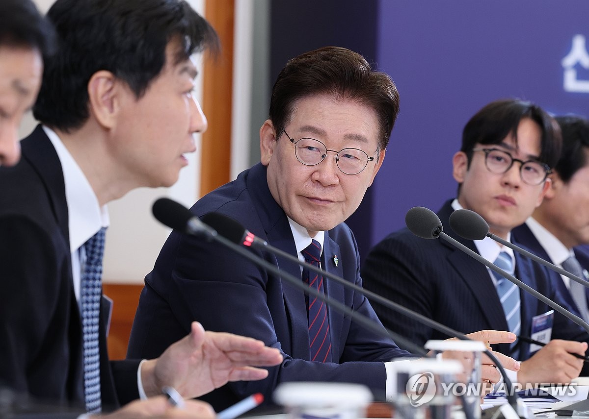 이재명 대통령, 신안보혁신기업 육성 회의