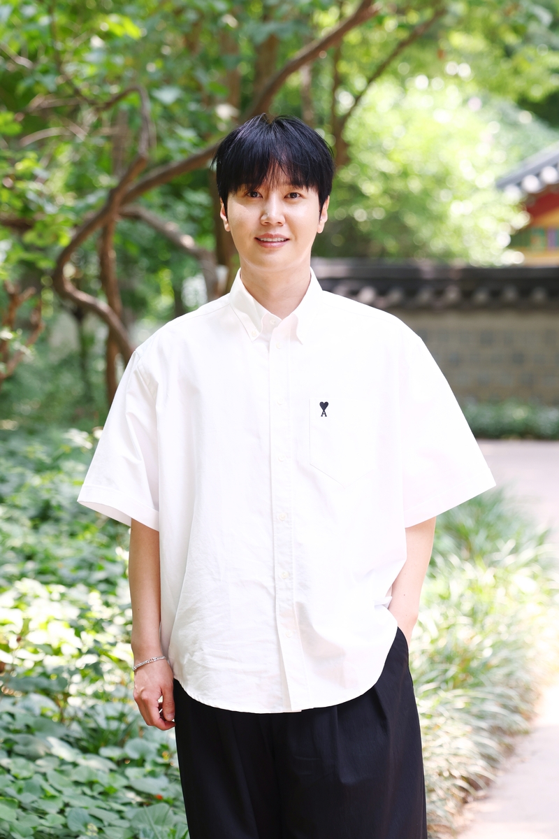 연합뉴스와 인터뷰하는 라포엠 카운터테너 최성훈