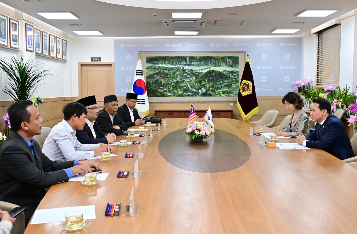 말레이시아 켈란탄주 대표단 만난 임만균 서울시의회 의장