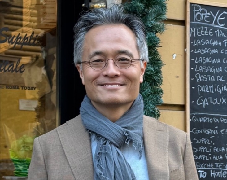 유영진 런던정경대 교수