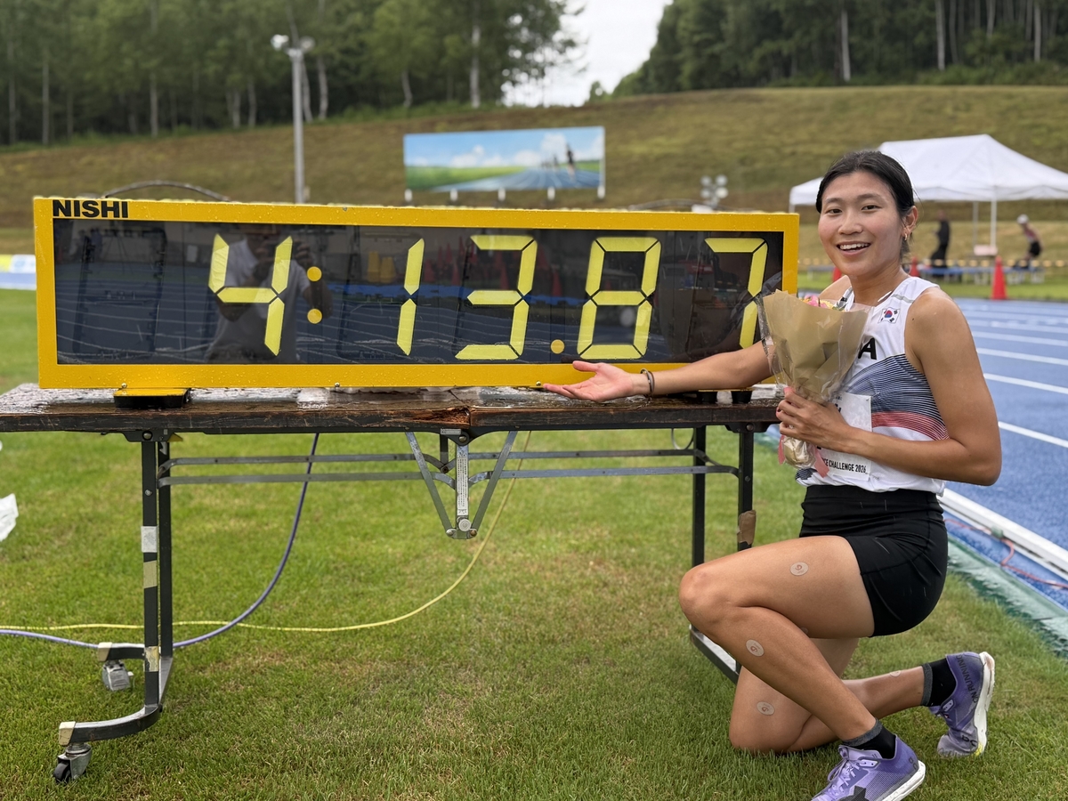 여자 1,500ｍ 한국신기록 세운 박나연