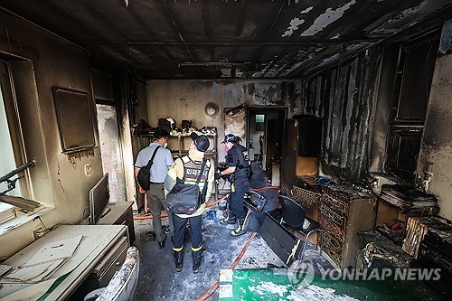 경산 아파트서 폭발 사고…8명 부상