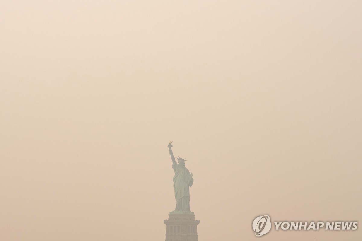 산불 연기로 인한 대기질 경보가 발령된 뉴욕