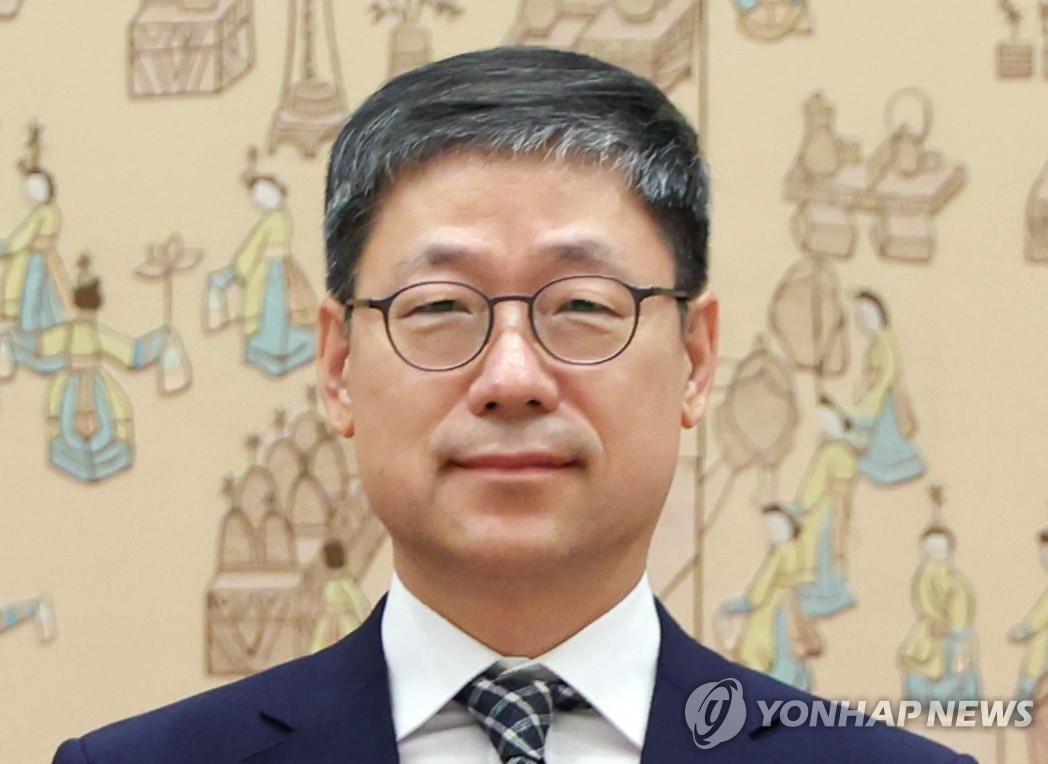 노경필 대법관