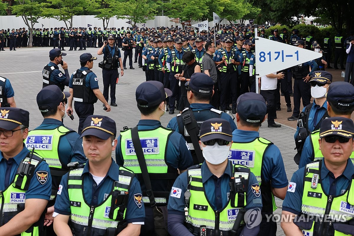 국조특위 현장 조사 앞두고 배치된 경찰