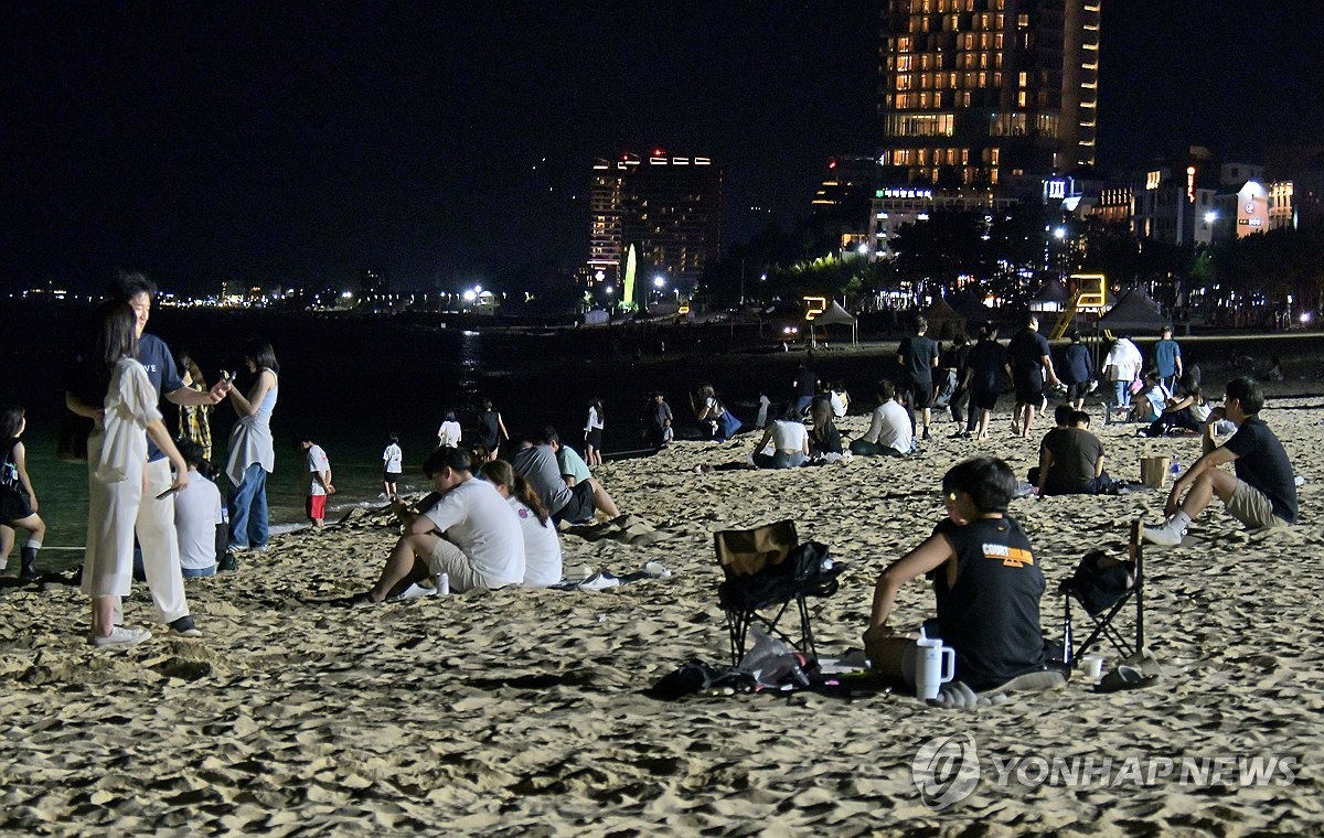 열대야 피해 경포해변으로