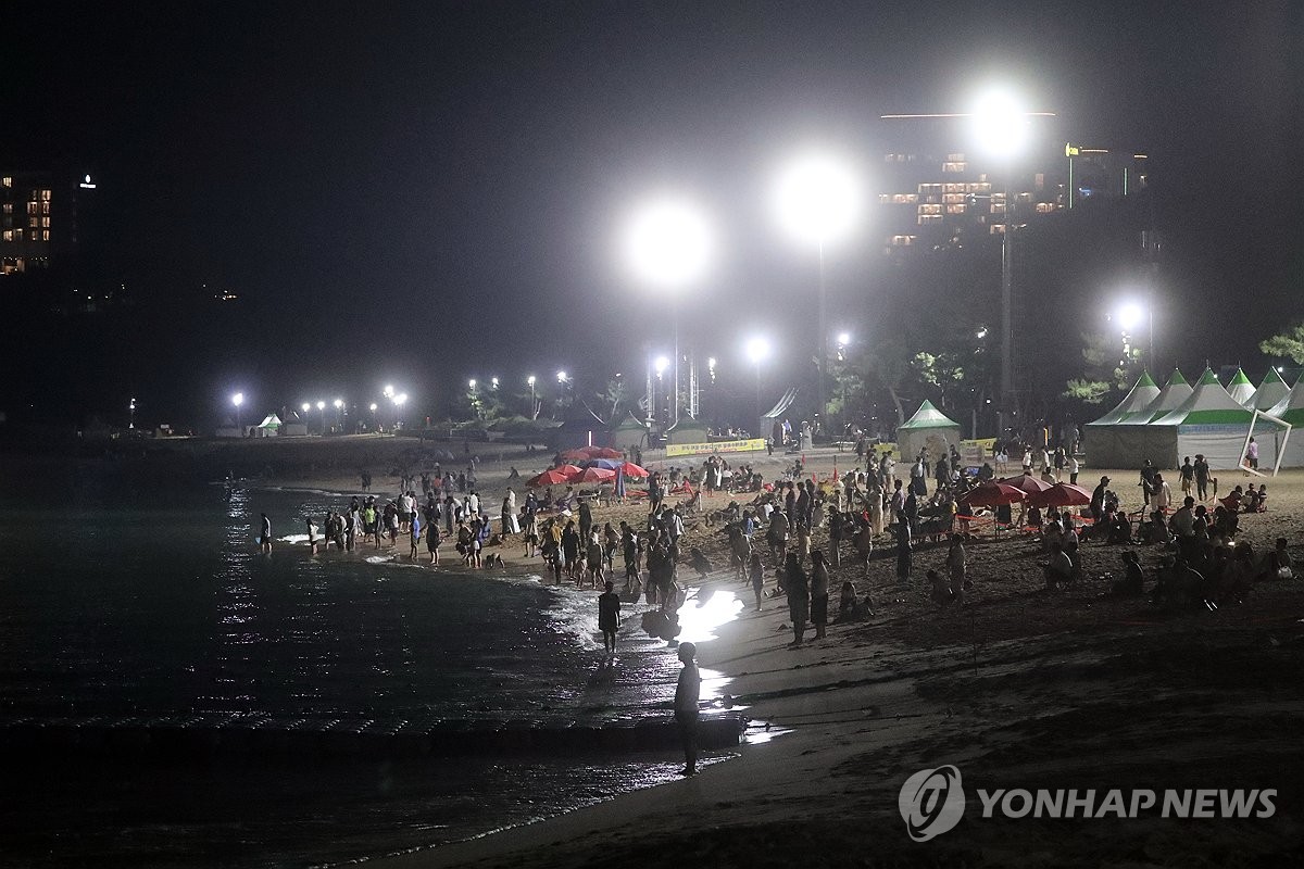 속초의 푸른 밤