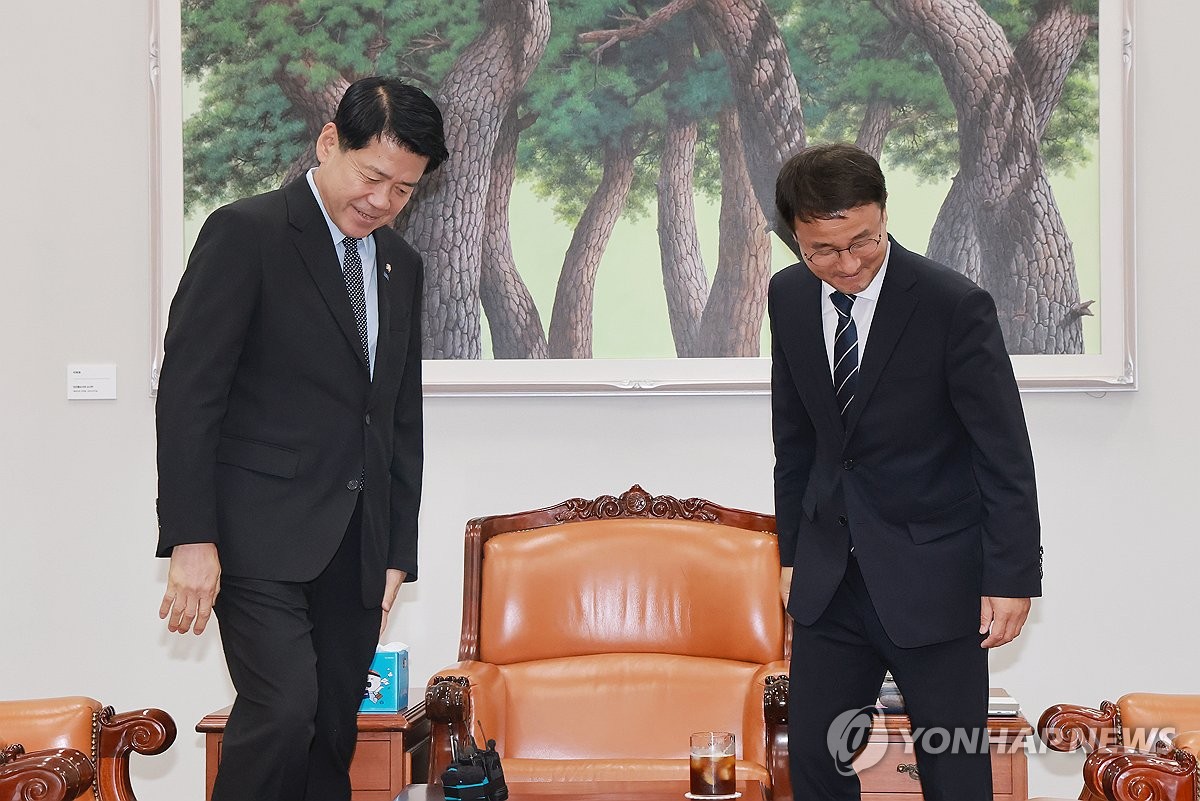 필리버스터 해제 표결 협조 관련 회동하는 더불어민주당-조국혁신당