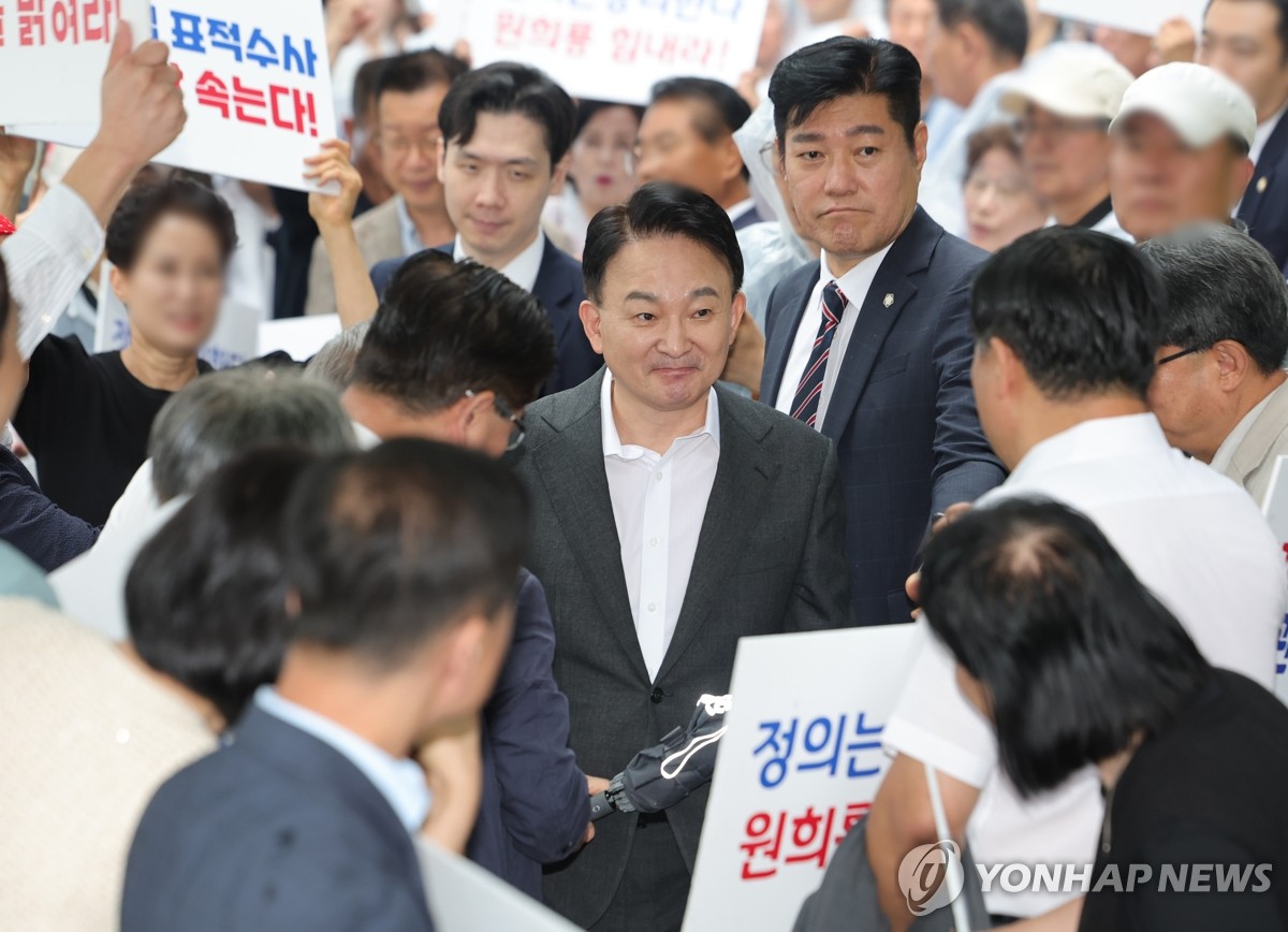 특검 조사 출석하는 원희룡 전 장관