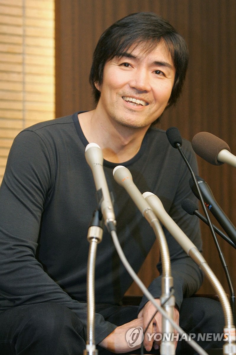 '日 추리소설 대가' 히가시노 게이고, 암투병 끝 별세…향년 68세