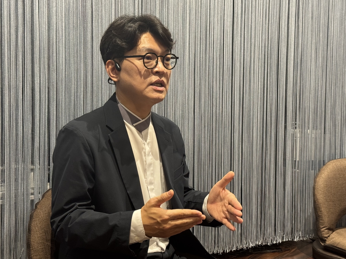 원불교 자살예방 프로그램 설명하는 박대성 교무