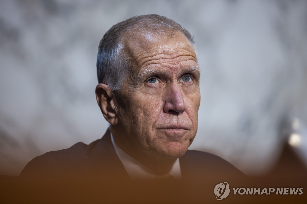 톰 틸리스 의원