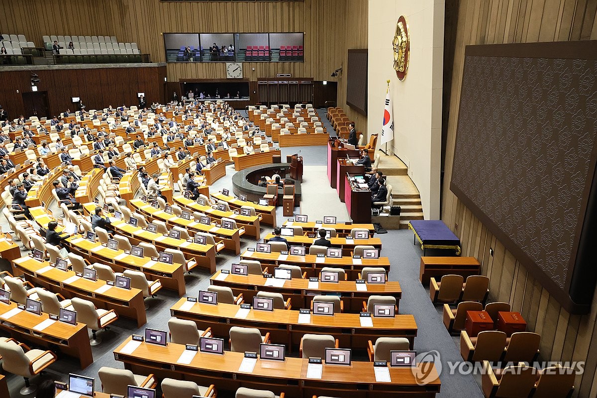 39년 만의 개헌 시도 무위로…6·3 지선 때 개헌안 투표 무산