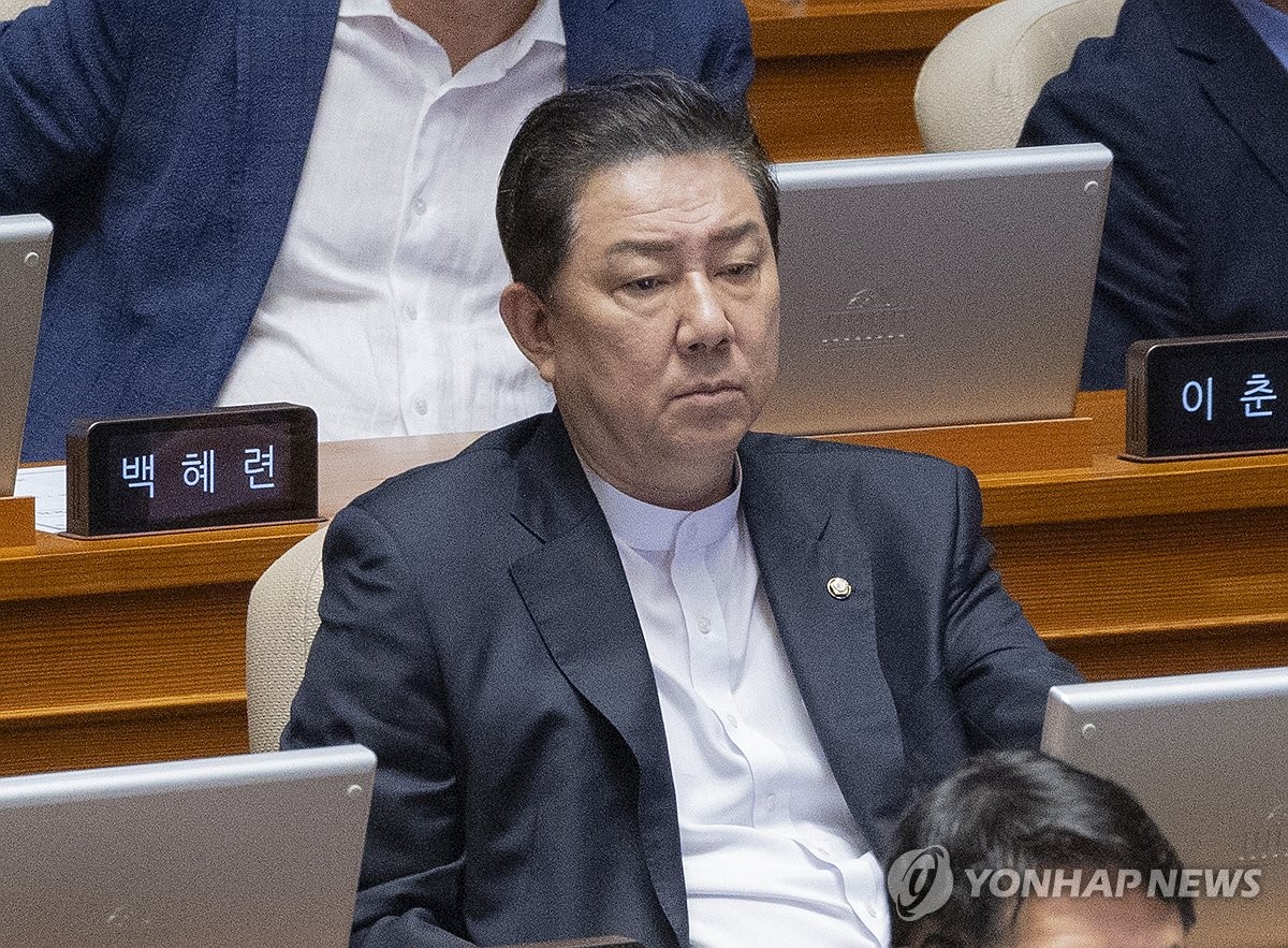 국회 본회의 참석한 김병기 의원
