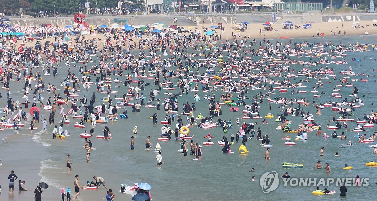 해운대에 몰린 인파