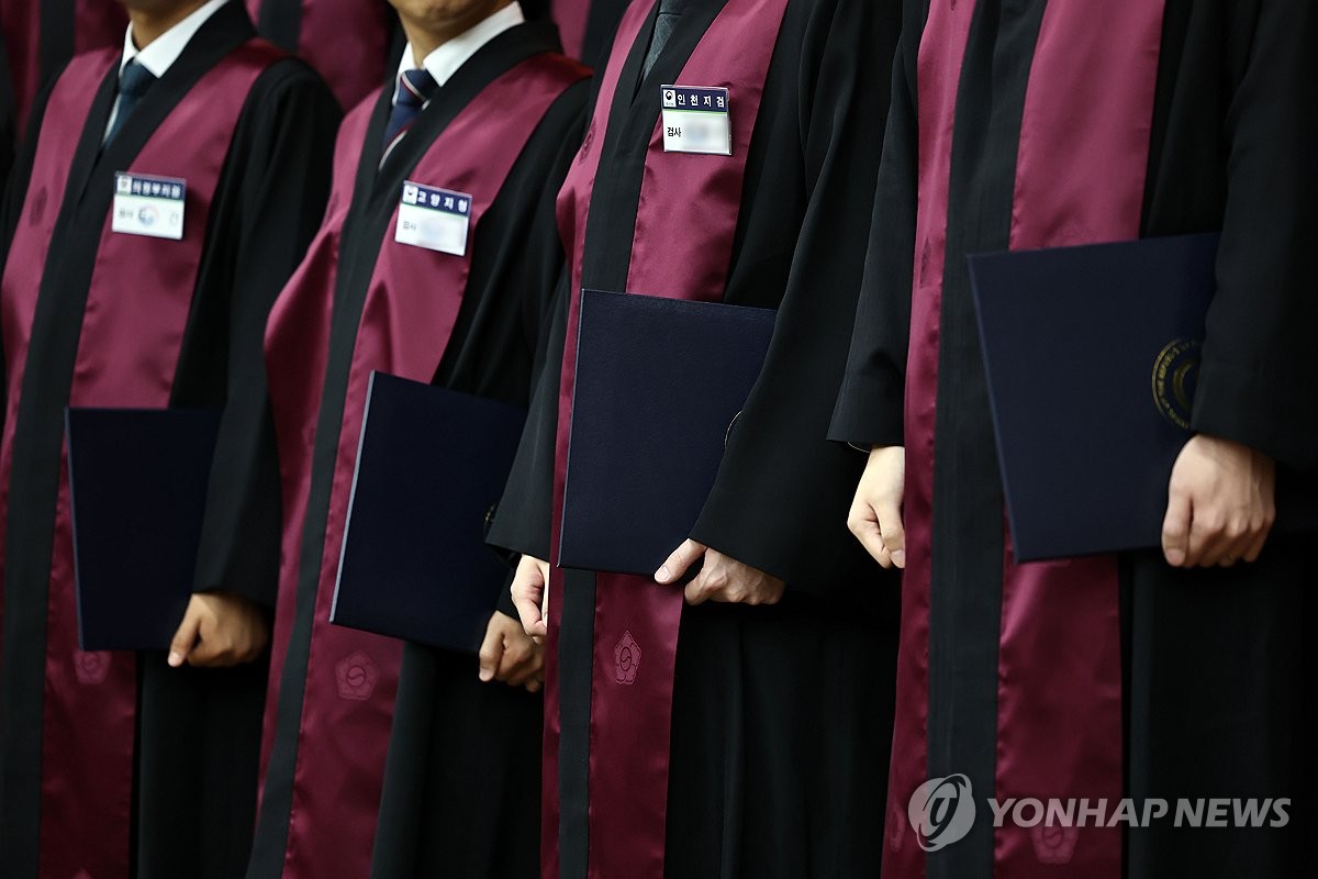 신임 검사의 시작