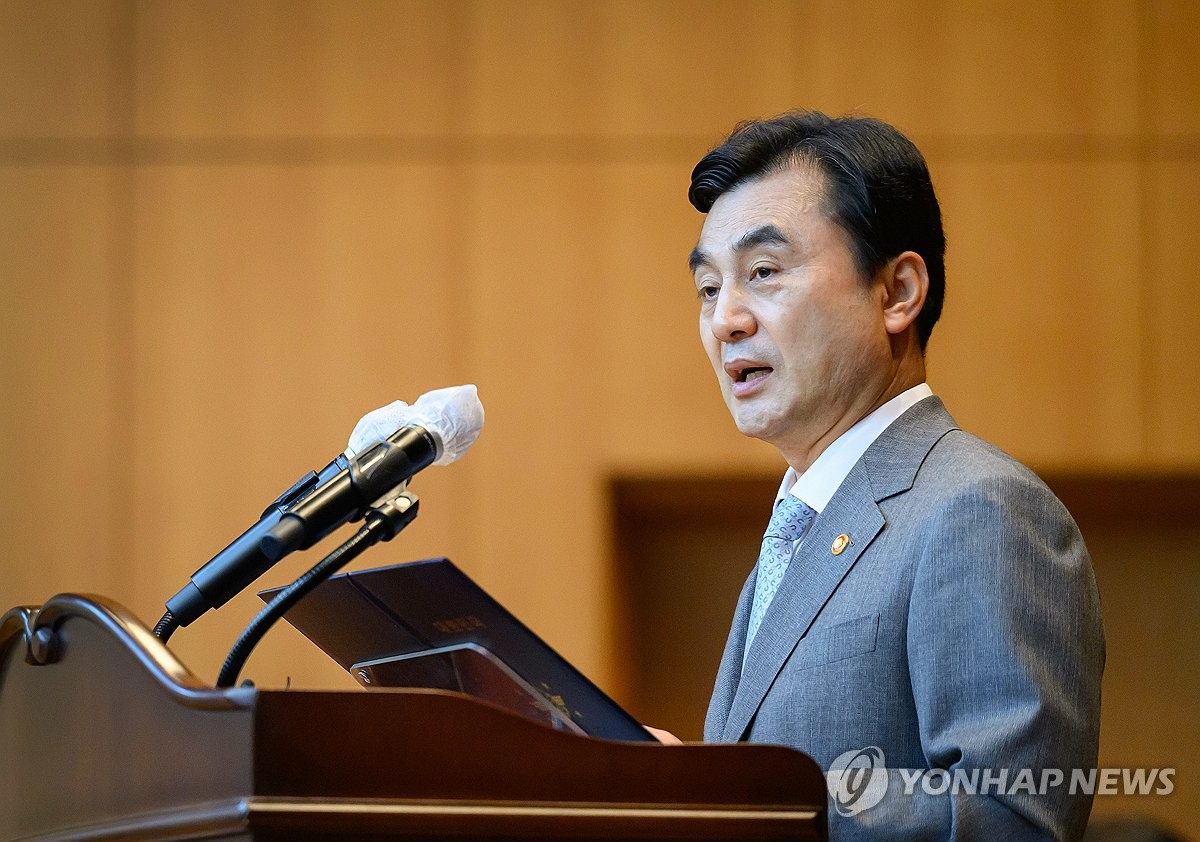 훈시하는 안규백 국방부 장관