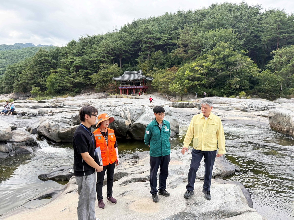 함양군 양상호 부군수, 휴가철 주말 물놀이 안전 현장점검