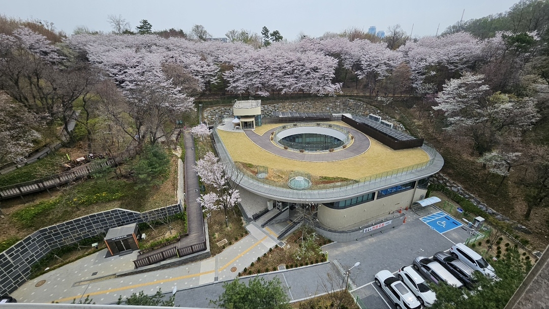 서초구 방배숲환경도서관, 국내 공공도서관 최초 '지속가능발전목표 우수사례' 등재